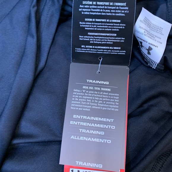 BNWT Under Armour black Heatgear™️/odor control sweat wicking training tank. - Picture 9 of 12